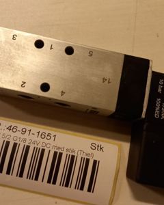 Solenoid Valve 5/2 G1/8 24V DC with plug